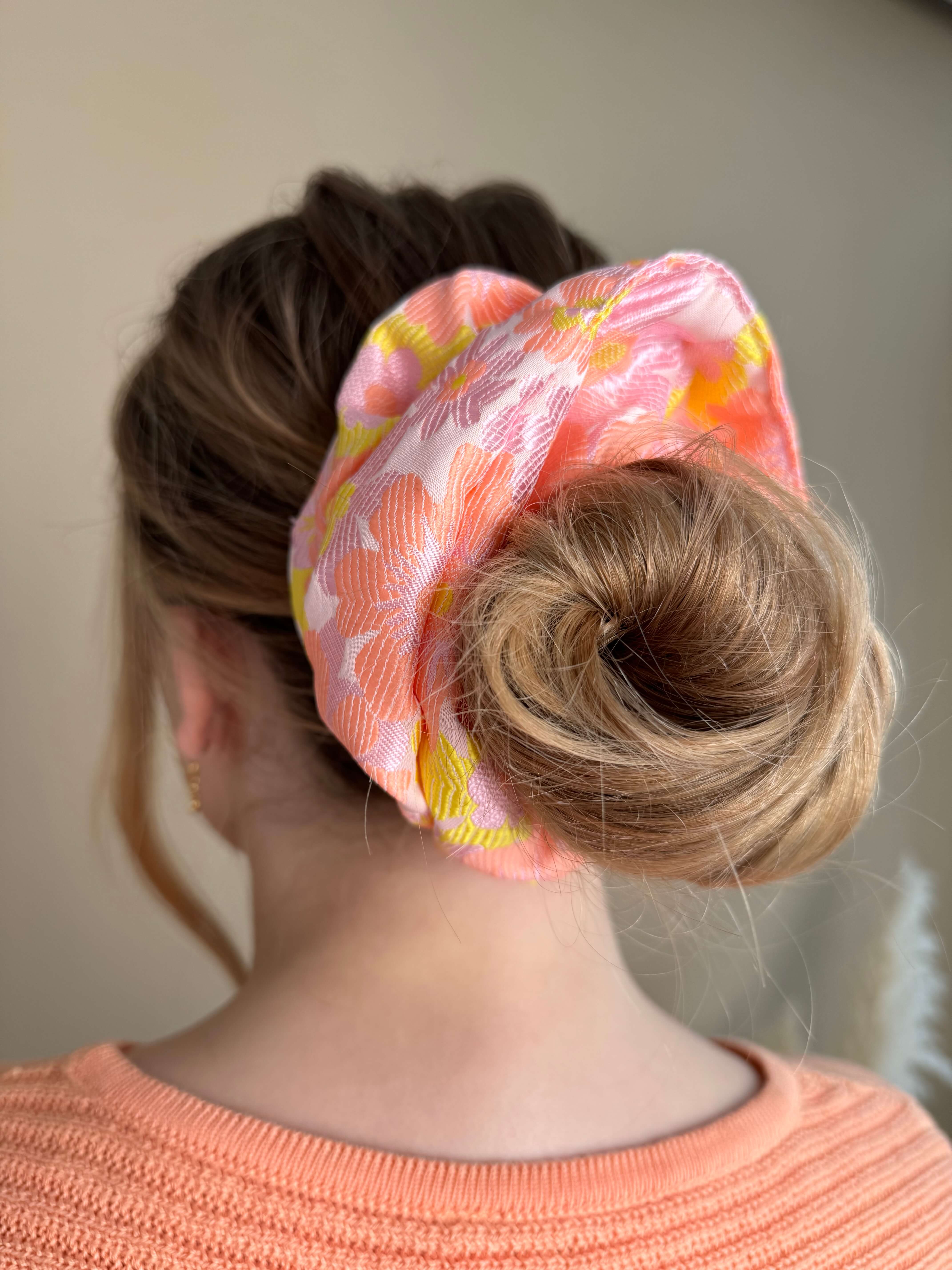 Maxi scrunchie